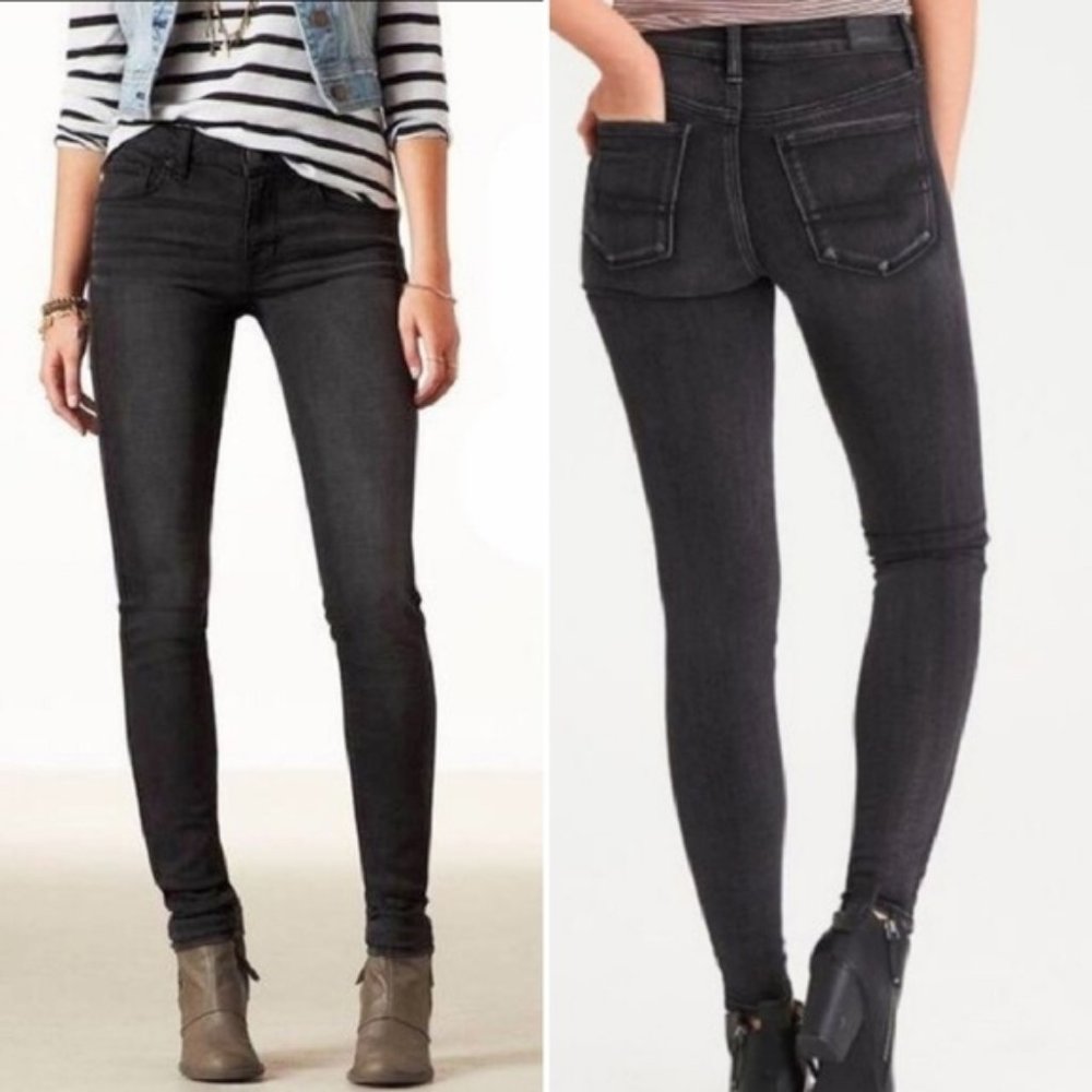 Black American Eagle Skinny Jeans